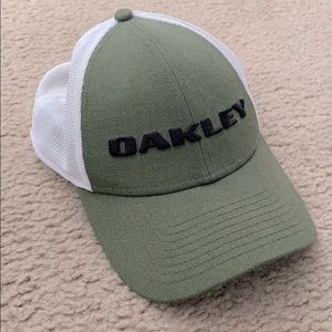 Oakley Men’s hat